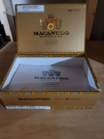 Macanudo Gold Hampton Court Empty Cardboard Box
