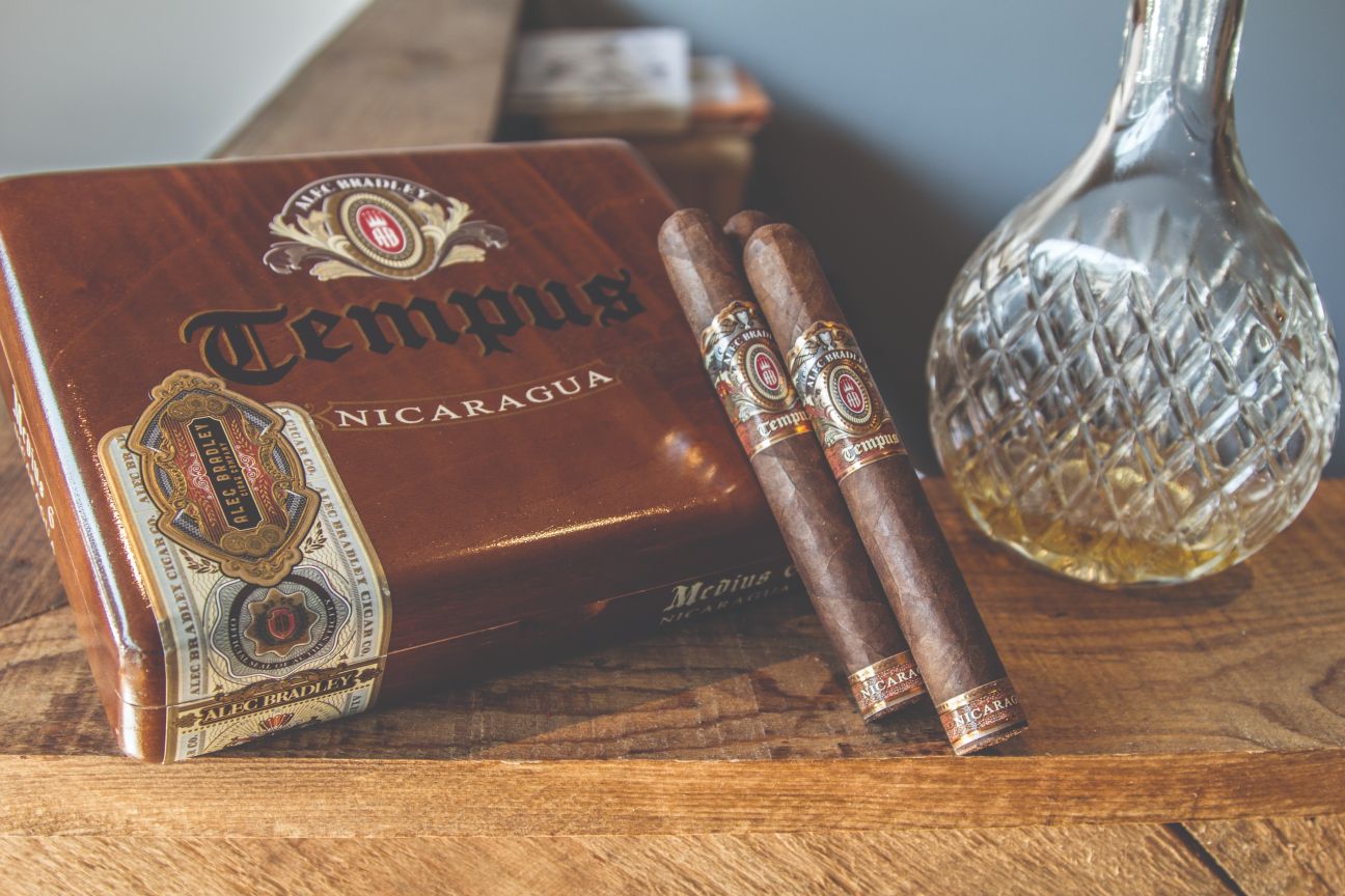 Alec Bradley Tempus Nicaragua
